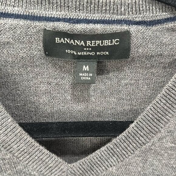 Banana Republic Mens Sweater Medium Merino Wool V-Neck Long Sleeve Taupe Brown - Picture 3 of 4